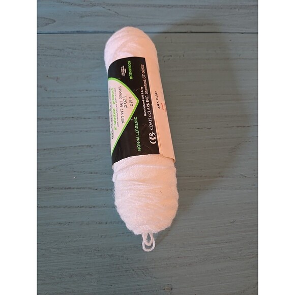 Red Heart SPORT YARN (A Wintuk Product)  White 56.7g 2oz 2 Ply New Crochet Knit - Picture 4 of 5